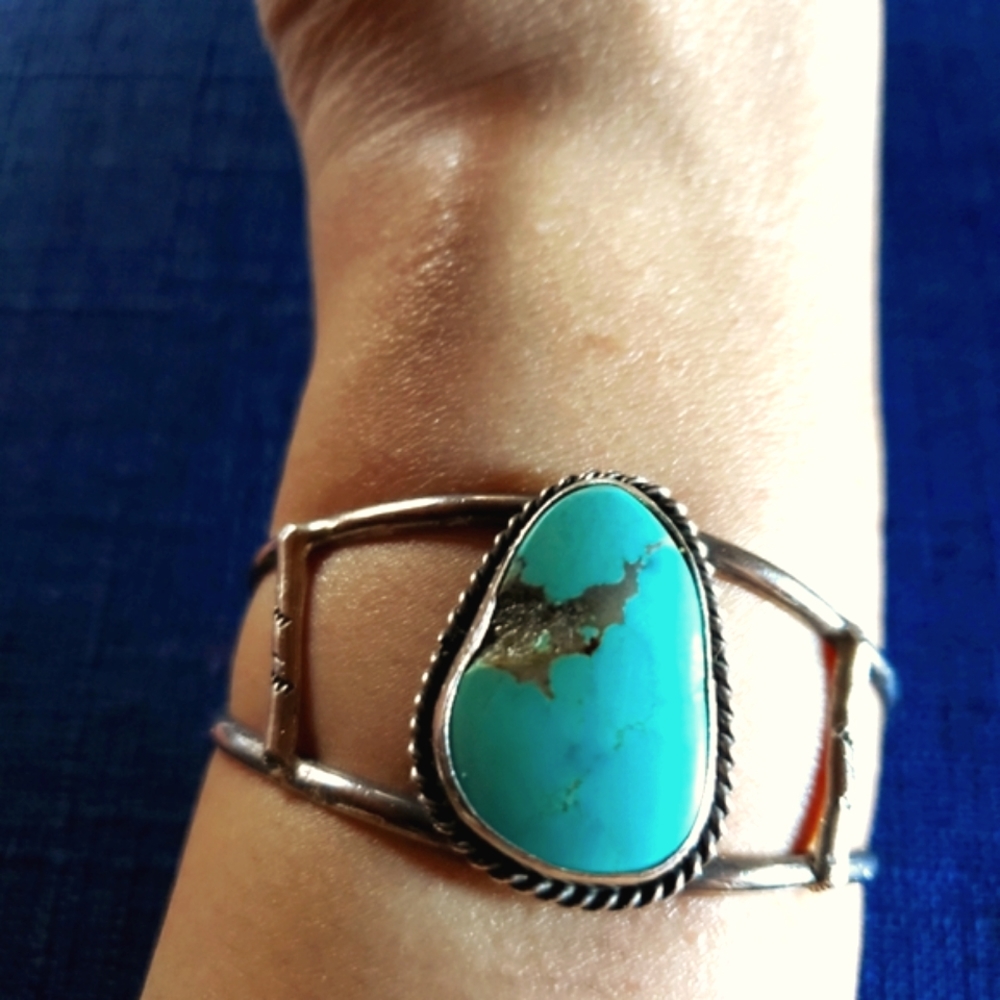 Vintage Sterling Silver Turquoise Cuff Bracelet